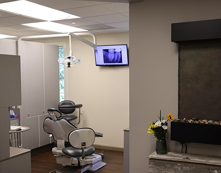 The Stelzer dental surgery room showing all the dentist's instruments